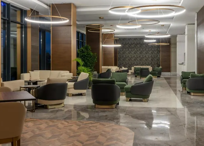 Square (adults Only)