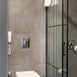 Square (adults Only)