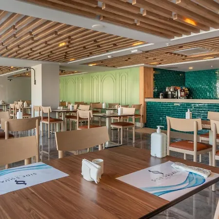 Ξενοδοχείο Square (adults Only) 4*